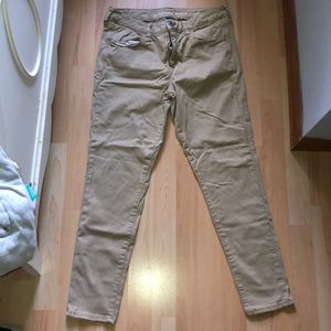 American Eagle khaki jeggings